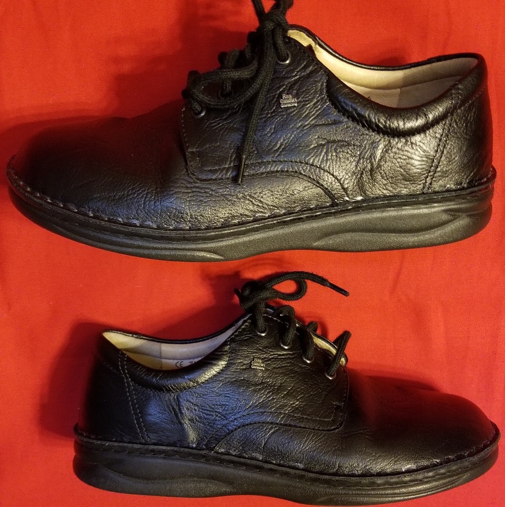 Finn Comfort Metz Black Leather Oxfords